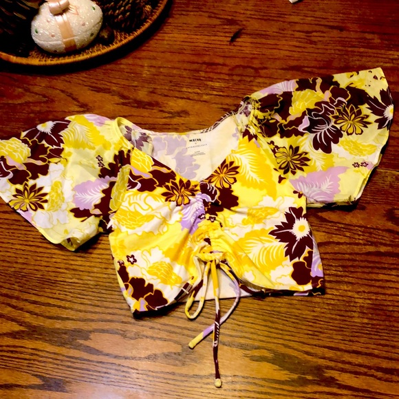 NWOT Anthropologie Maeve ruched floral top - Picture 2 of 7